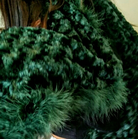 Ostrich feather blanket scarf Imported from Spain - Picture 2 of 4