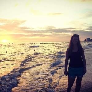 Meet your Posher, Danielle