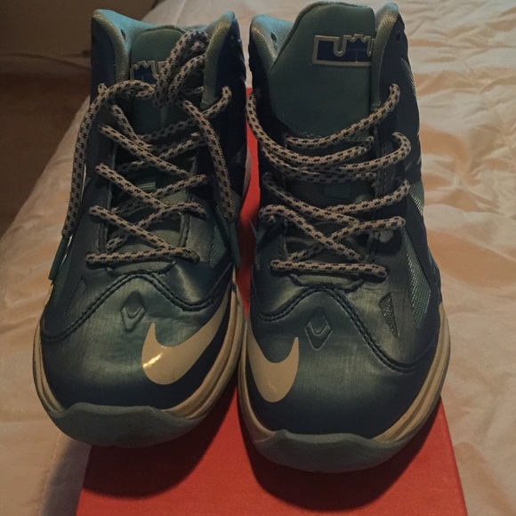 KIDS Blue Lebron X (PS) Sneakers