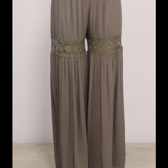 WIDE LEG WITH OPEN LACE INLAY PANTS - Picture 4 of 6