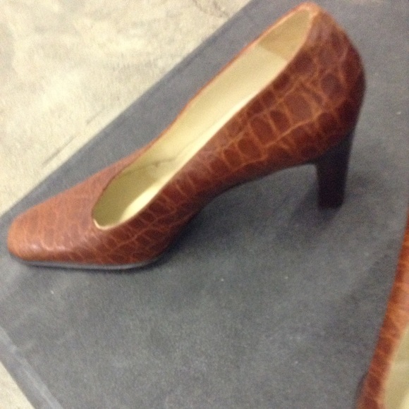 Gruppo Italiano shoes - sz 9 - Picture 1 of 2