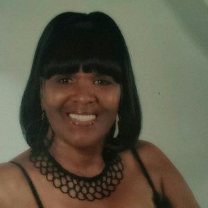 Meet your Posher, Marcia