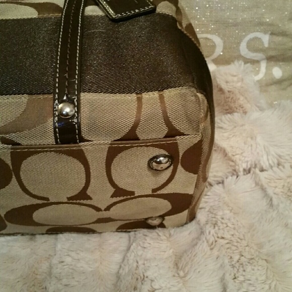 Coach handbag - Picture 2 of 3