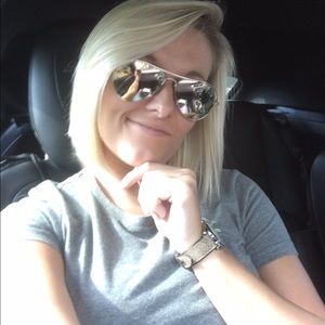 Meet your Posher, Lorin