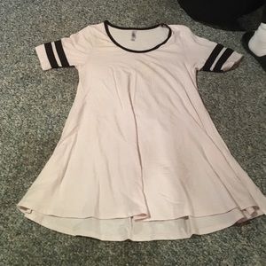 lularoe XS perfect tee. worn and washed per LLR