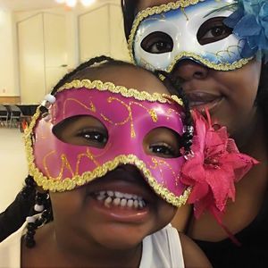 Meet your Posher, Stephanie