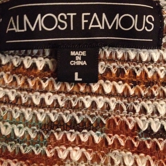 Almost Famous Aztec C-thru bronze/green/white knit - Picture 2 of 4