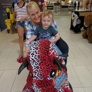 Meet your Posher, Amelia