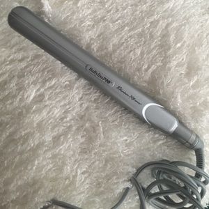 Babyliss titanium flat iron