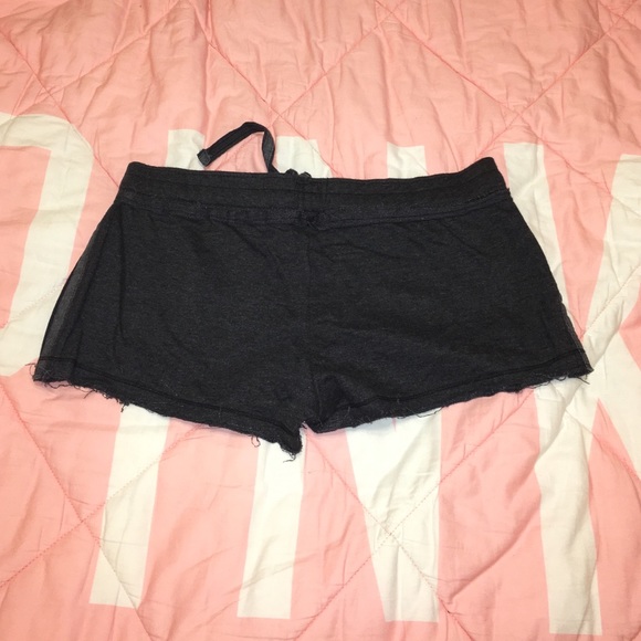 Shorts - Picture 4 of 4