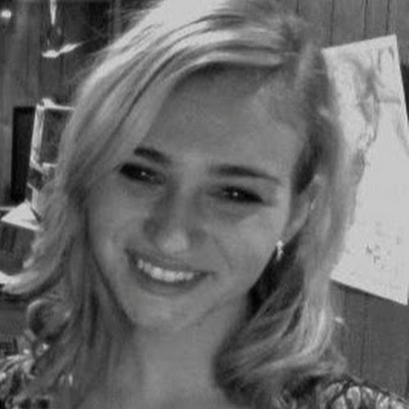 Meet your Posher, Caitlin - Picture 1 of 1