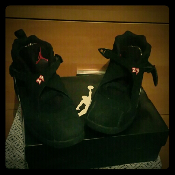 Black.Jordans