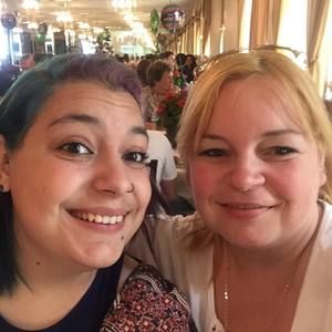 Meet your Posher, Melissa