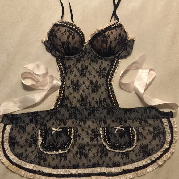 Victoria Secret Lingerie - Picture 1 of 4