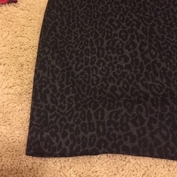 Winter Clearance! Loft Cheetah-print Skirt - Picture 3 of 4