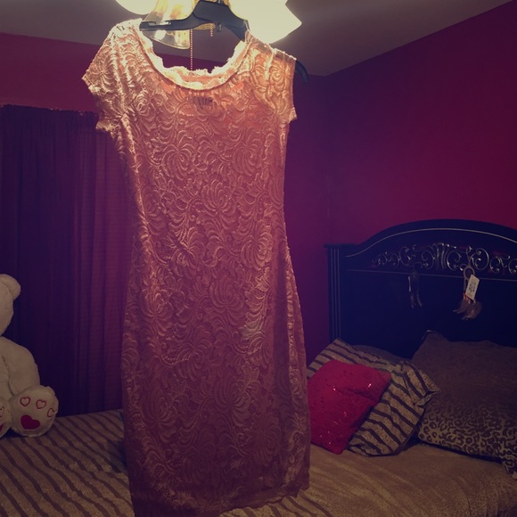 Wore it to a formal event and didn't wear it again - Picture 1 of 4