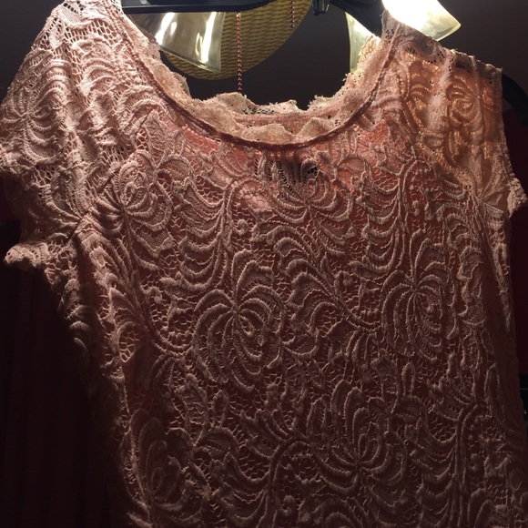 Wore it to a formal event and didn't wear it again - Picture 3 of 4