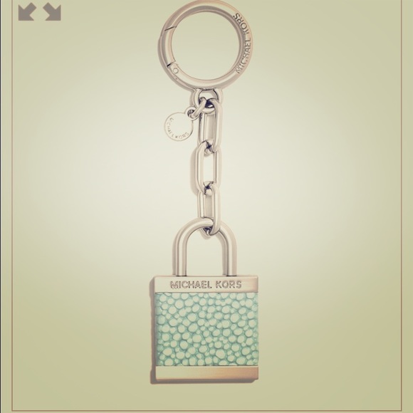 Michael Kors XI lock charm🔑🔑🔑