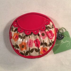 Vera Bradley 🌸 Frill Peek-a-Boo Coin purse