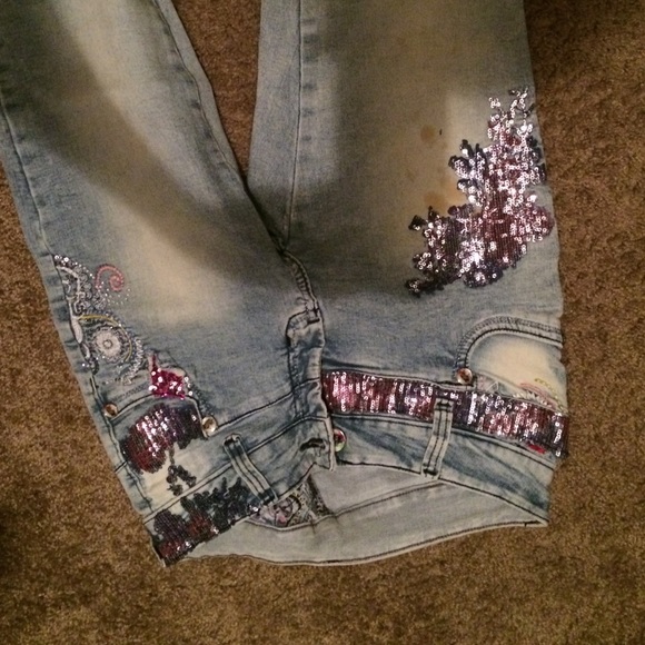 30$$$ - Picture 2 of 4