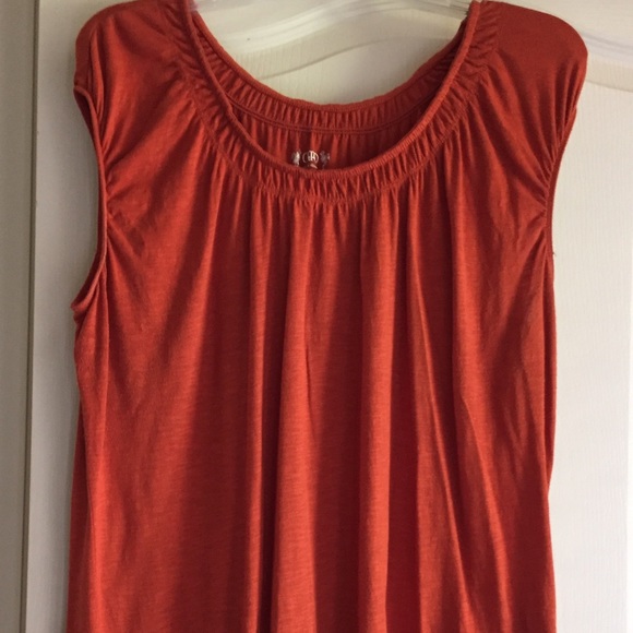 Pretty rust fall color short sleeve shirt