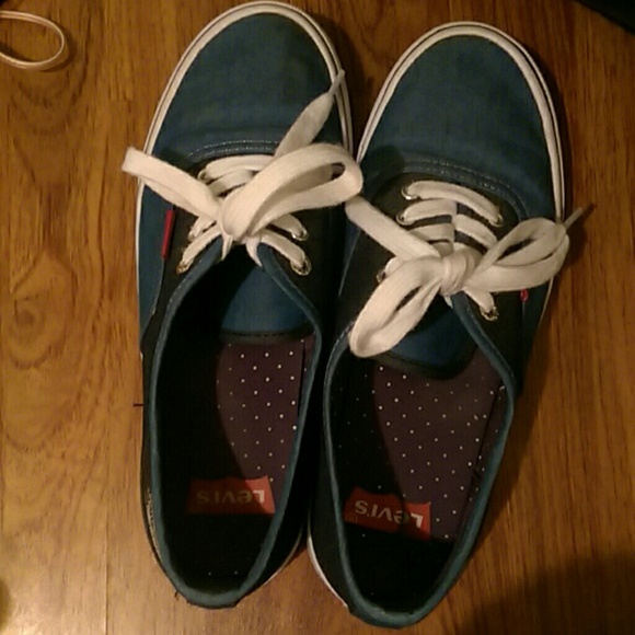 Levi's