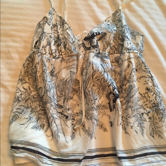 Gap Butterfly Tank