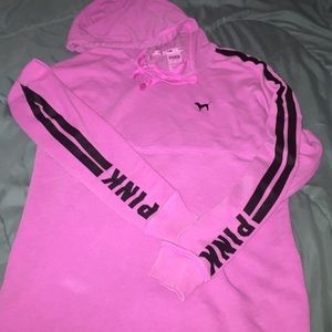 🎉🎉SALE- VS PINK💕 pullover