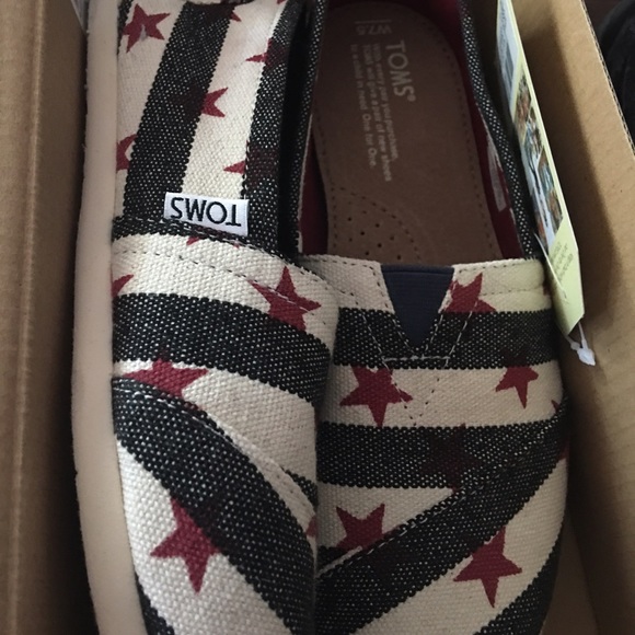 Toms