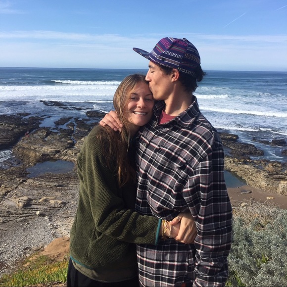 ✨ Meet Your Posher! 🌻 - Picture 3 of 5