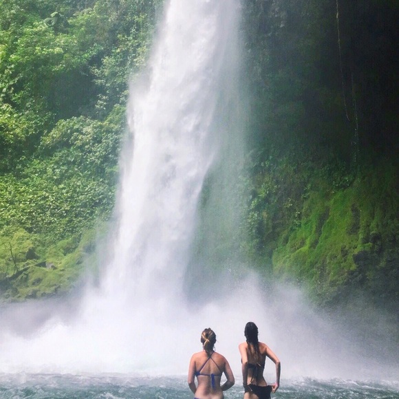 ✨ Meet Your Posher! 🌻 - Picture 4 of 5