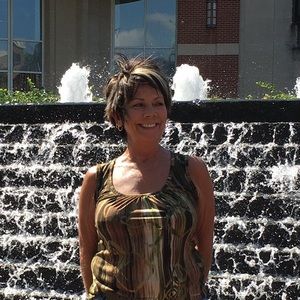 Meet your Posher, Madeline