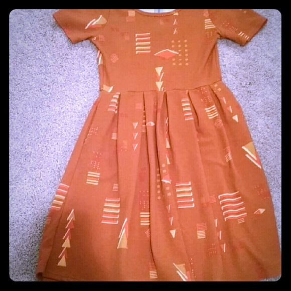LuLaRoe Amelia dress.  It has pockets!