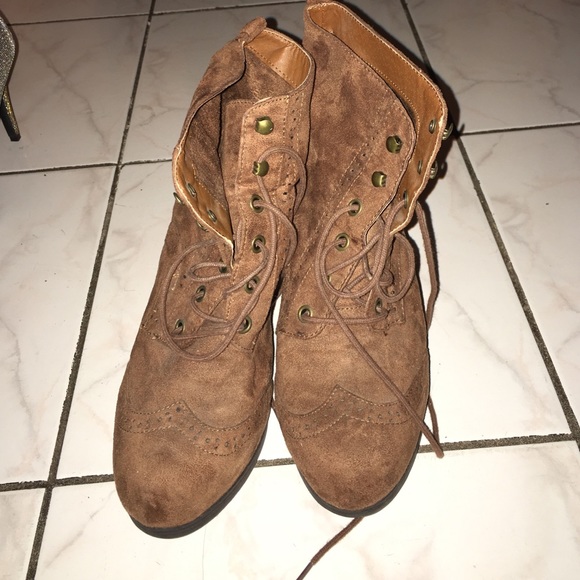 Brown wedges