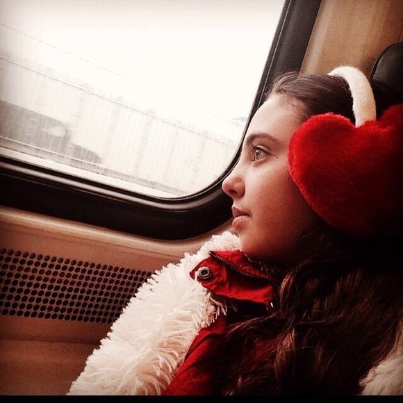 Meet your Posher, Mia