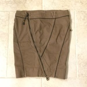 Diesel - pencil skirt with leather piping