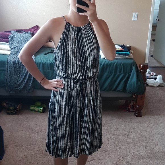 Loft Summer Dress - NWT - Picture 6 of 8
