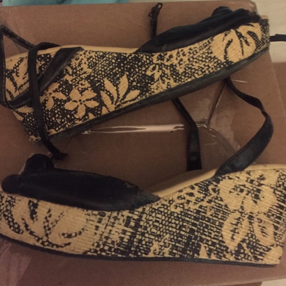 PRICE DROP!! WEDGE HEELS - Picture 2 of 3