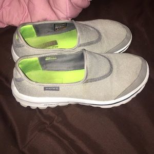 Sketcher go walk yoga mat shoes