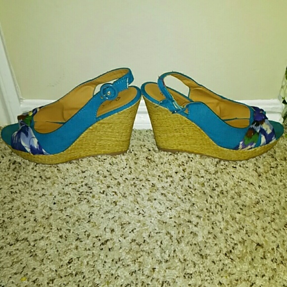 Turquoise Slingback Wedges - Picture 3 of 4