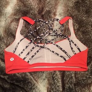 NEW lululemon Free To Be Wild bra sz 6 red ❤️