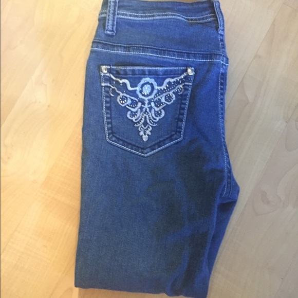 Sold - Picture 2 of 3