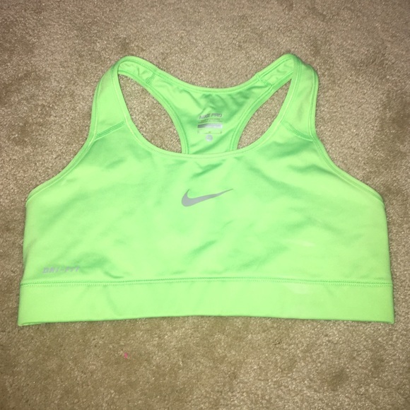 Nike pro sports bra