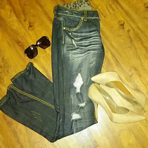 Distressed Skinny Jeans