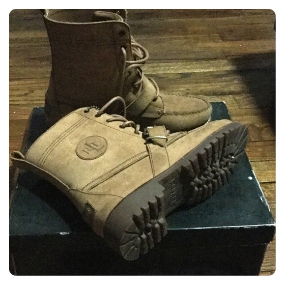 TAN POLO BY RALPH LAUREN BOOTS.