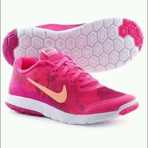 Nike Flex Experience RN 4