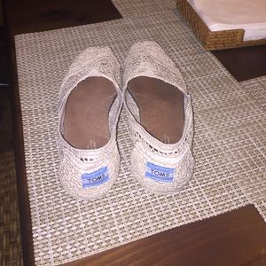 Limited edition Cream lace toms