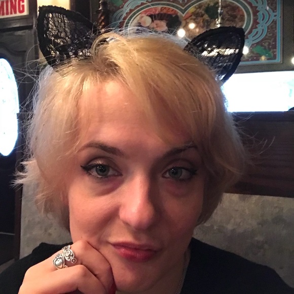 Meet your Posher, Danie - Picture 2 of 3