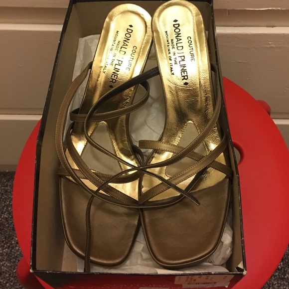 VINTAGE New in box Donald J. Pliner Couture