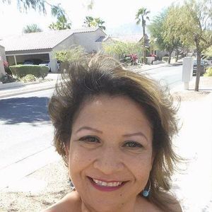 Meet your Posher, Elena